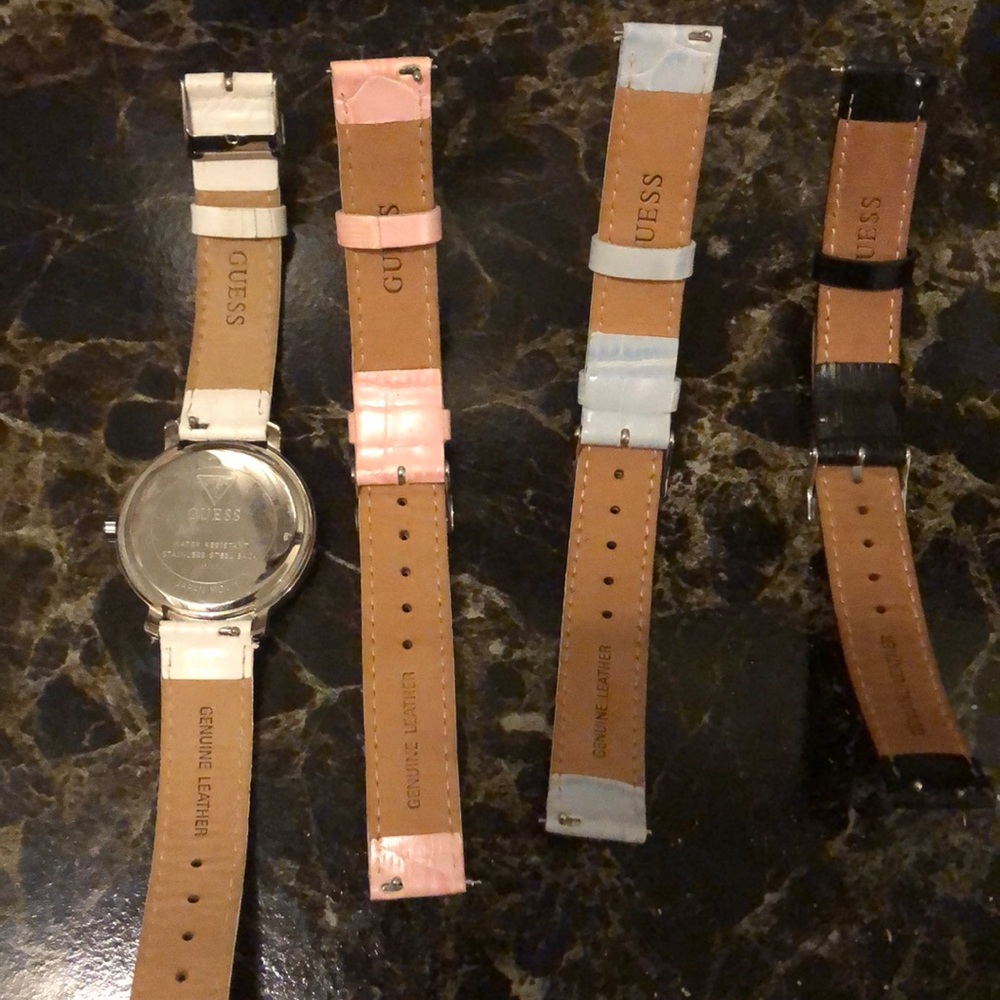 GUESS WATCH🤩 - Picture 4 of 4